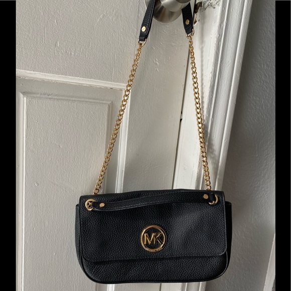 Michael Kors Fulton Small Shoulder Leather Bag - Picture 2 of 11